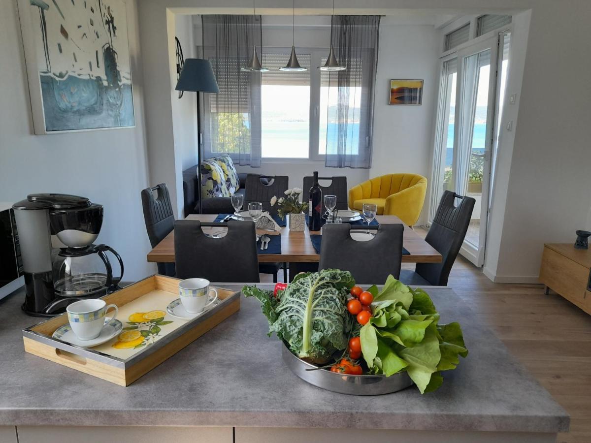 Apartman Prvi Red Do Mora Sveti Filip i Jakov Kültér fotó